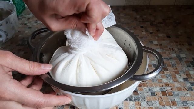 ВКУСНЕЕ ЕЩЕ НЕ ПРОБОВАЛА!!! ДОМАШНИЙ ТВОРОЖНЫЙ СЫР ВСЕГО ЗА 5 МИНУТ? смотреть онлайн