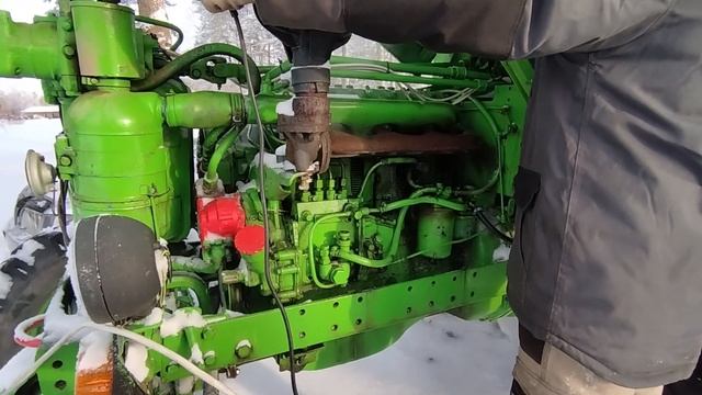 Заводим т40 в мороз -16 с утра было -20 холодный запуск. Подогревая 2кв строительным феном. Т40 ЛТ смотреть онлайн