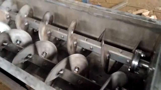 Смеситель двухшнековый из нержавеющей стали AISI 304 привод NORD смотреть онлайн