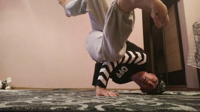 Учим baby freeze (стульчик) в период изоляции. смотреть онлайн