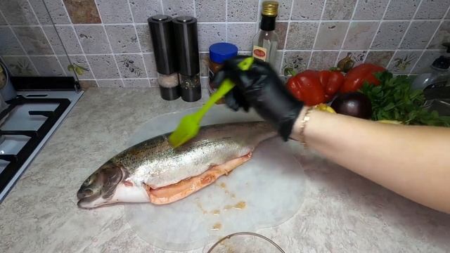 Готовим Форель на мангале! Очень вкусный рецепт! Сочные стейки! Красивая подача! смотреть онлайн
