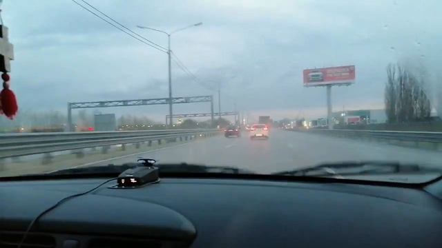 Поездка в Воронеж, от 17.04.2021. Едим развлекать детей на атракционах и поход в кино. смотреть онлайн