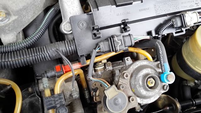 Renault Espace III 2.2 DT RTE JE0P05 - 302.000 kms. Moteur G8T 716 - Boîte PK1 064 смотреть онлайн