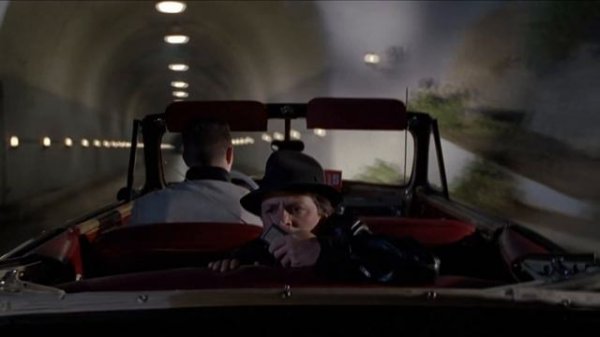 Топ-5! Фактов и пасхалок с отсылками по Назад в Будущее.