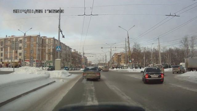 Светофор по-пермски. Не расслабляться... смотреть онлайн