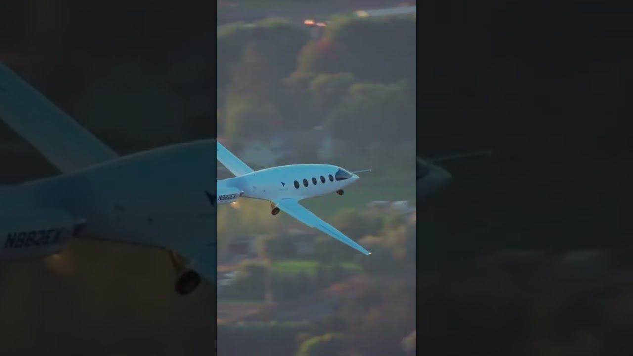 ЭЛЕКТРОСАМОЛЕТ! Первый в мире #самолет #факты #shorts #интересно смотреть онлайн