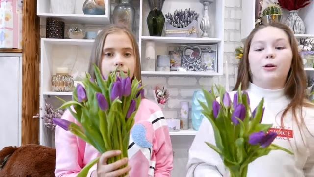 Какие цветы дарить весной? о цветах расскажут дети ) flovers цветы 8 марта смотреть онлайн