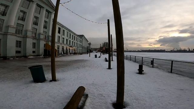 Модный и скользкий. Зимняя прогулка по «Севкабелю». Санкт-Петербург. Васильевский остров смотреть онлайн