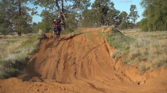 SAND RIDING MADNESS! смотреть онлайн
