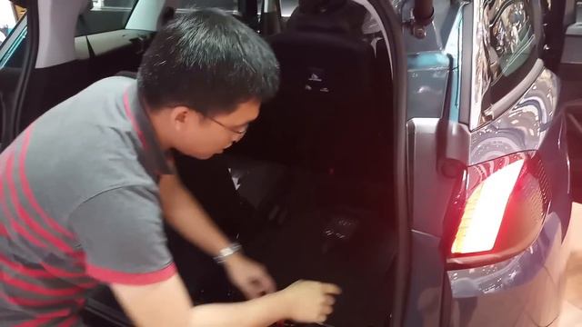2018 Peugeot 5008 Launch Walkaround | EvoMalaysia.com смотреть онлайн