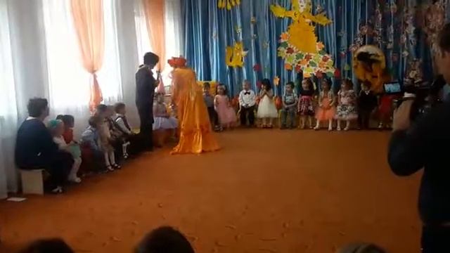 Старшая группа осенний бал 2016 смотреть онлайн