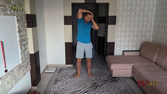 75/365: отжимания в стойке на руках, мостик, тренировка шеи. смотреть онлайн