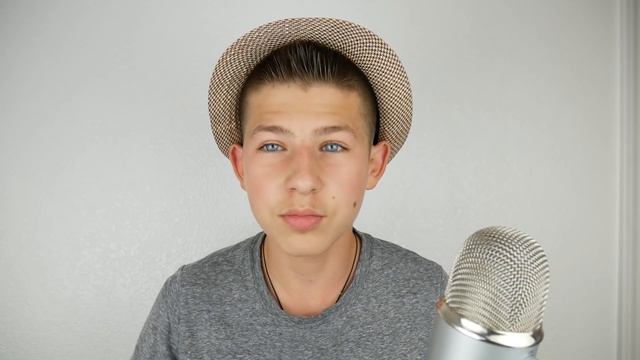 Почему Я Не Праздную Хеллоуин смотреть онлайн