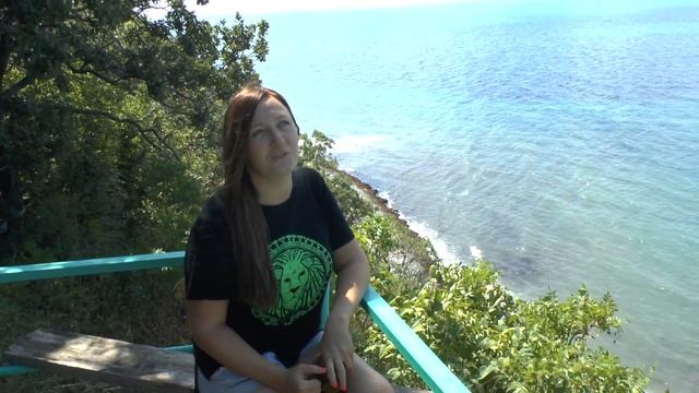 VLOG: ОБЗОР ГОСТИНИЦЫ НА ЧЕРНОМ МОРЕ КРИНИЦА 2016 ПЛЯЖ ДЕВУШКИ Куда поехать отдыхать? Курорт Росси смотреть онлайн