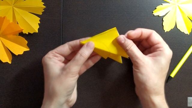 Желтый лист кленовый смотреть онлайн