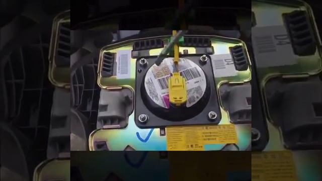 hogyan kell szétszerelni a kormánykereket / légzsákot Hyundai Tucson смотреть онлайн