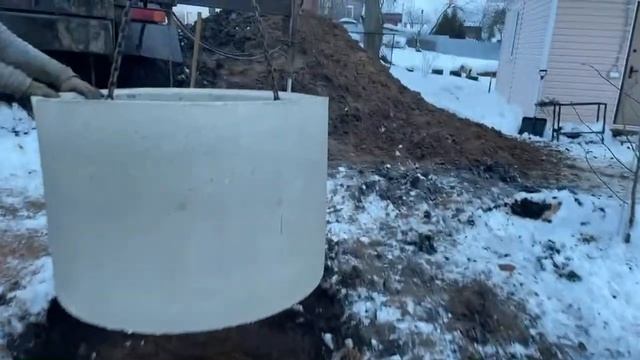 Копка колодца машиной 20 колец за 5 часов !!!! смотреть онлайн