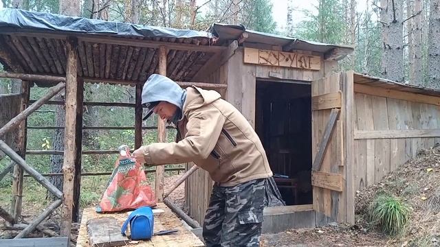 И как на это ЛОВИТЬ РЫБУ? Раритетная снасть! Пришёл к ИЗБЕ провести время с пользой. смотреть онлайн