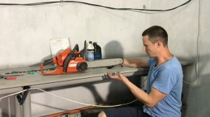 Цепь на бензопиле не крутиться или крутится туго