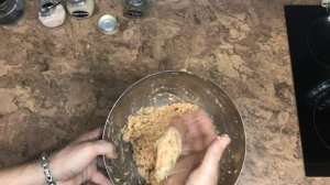 Котлеты на пару из кеты с овощным салатом и ростками сои