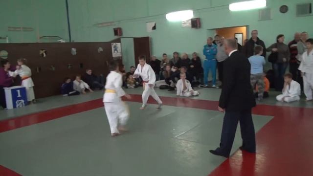 Обертий L- Наухацкий W -32 кг Открытое первенство ЦСДЮШОР по дзюдо среди юношей 2002-2003 г.р смотреть онлайн