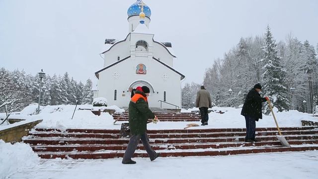 Людям на мужском подворье Свято-Елисаветинского монастыря нужна наша помощь смотреть онлайн