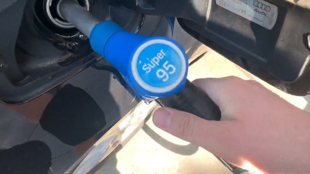 How to refuel your Audi A3 Sportback with gas How to get Super 95 petrol Audi S3 DIY смотреть онлайн