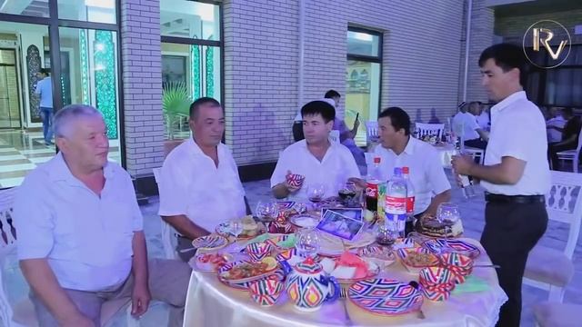 Og'abek Sobirov (jonli ijro) Огабек Собиров смотреть онлайн