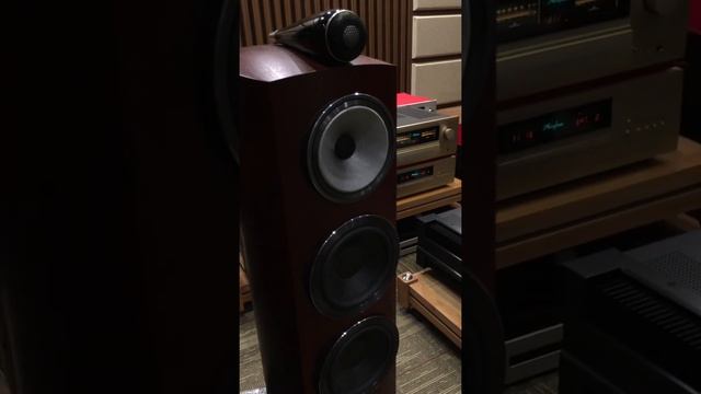 E 650 Accuphase 30w class A + B&w 804 d3 200w + Dp 430 Accuphase смотреть онлайн
