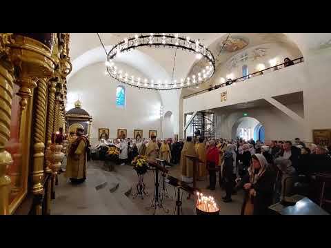 Литургия архиерейским чином в храме св. апостола Андрея Первозванного 13 декабря 2023 года.