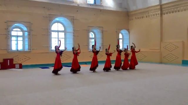 Испанский танец 480p смотреть онлайн