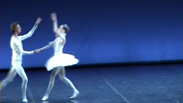 Адажио из б."Щелкунчик" М.Волкова-Ю.Кудрявцев-2011 смотреть онлайн
