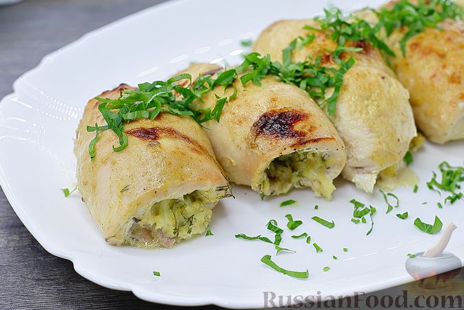 Просто. Идеально.
КУРИНЫЕ РУЛЕТИКИ С СЫРОМ