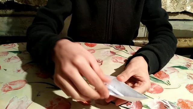 ЛАЙФХАК КАК СДЕЛАТЬ ПОДСТАВКУ ДЛЯ ТЕЛЕФОНА??? смотреть онлайн