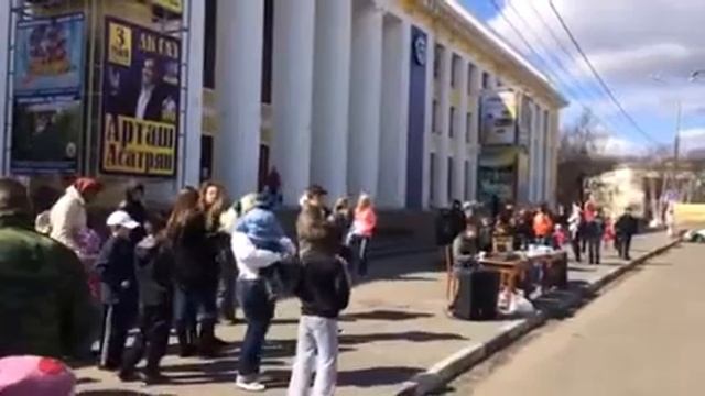 Спортивная разминка на пл. Киселева смотреть онлайн