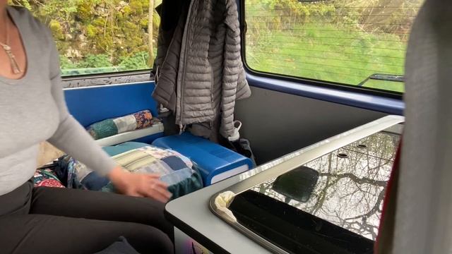 Solo female Mazda Bongo owner - van tour #solofemalevanlife #mazdabongo #textileartist #upcycling смотреть онлайн