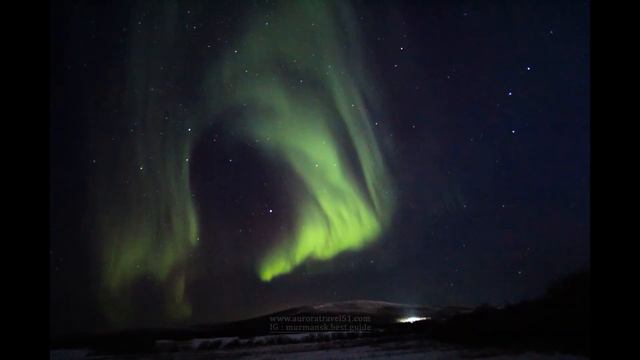 Великолепное северное сияние ! Самое красивое атмосферное шоу на Земле. Мурманск, 11 января 2021 смотреть онлайн