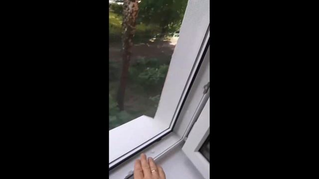 Окно на кухне под ключ