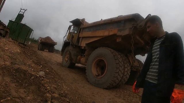 ОБОРВАЛО ПОЛУОСЬ В ГОРЕ!!!!!Ремонт в поле!!!! смотреть онлайн