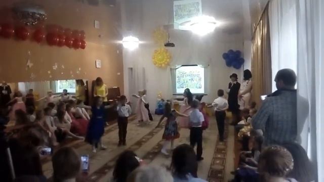 Танцевальная композиция "Дошкольный вальс" смотреть онлайн