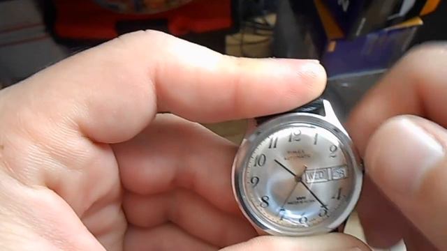Changing the Day and Date on a Vintage Timex Automatic Water Resistant Watch смотреть онлайн
