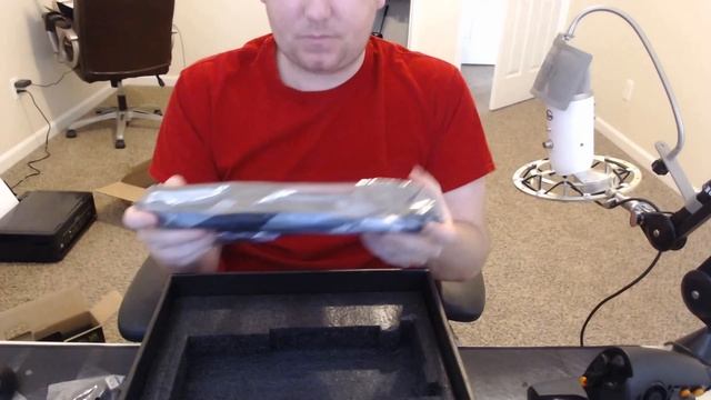 MSI GTX 1080Ti Unboxing Video | CenterStrain01 смотреть онлайн
