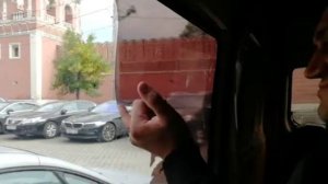 Как снять  тонировку, плёнку со стекла автомобиля.