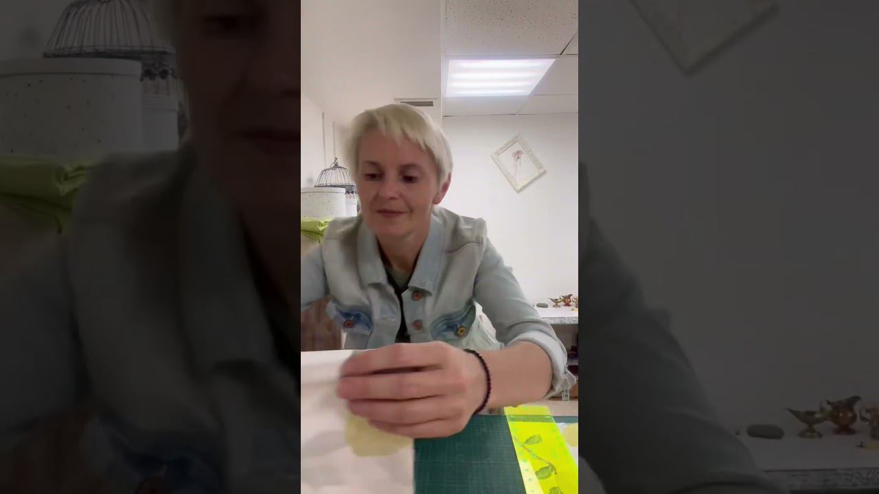 Начинаю шить новое одеяло. Гора остатков от пошива белья большая накопилась. Пора утилизировать) смотреть онлайн