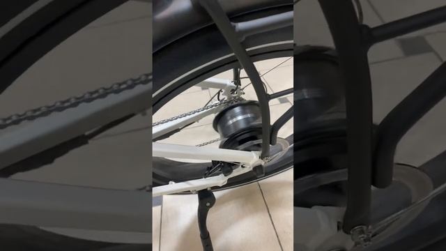 Как звучит редукторное мотор колесо Bafang 750W на скорости 45 км/ч. Электровелосипед Eco Drive V11 смотреть онлайн
