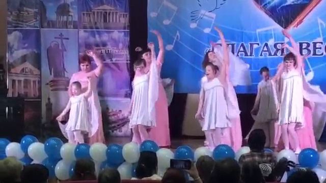 Затейники.  Ангел мама