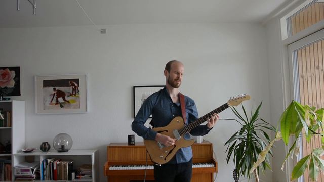 Bach on electric guitar - Gigue from Violin Partita # 3 in E Major, BWV 1006 смотреть онлайн