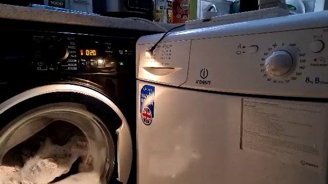 Wash Race - Hotpoint NSWR843C Vs Indesit IDC8T3 8KG Condenser Tumble Dryer White 40'c Full Cycle.