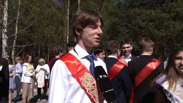 В Сургуте в этом году школу закончат 8 тысяч человек смотреть онлайн
