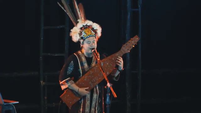 Uyau Moris - Adil Ka' Talino LIVE Ladaya Tenggarong смотреть онлайн